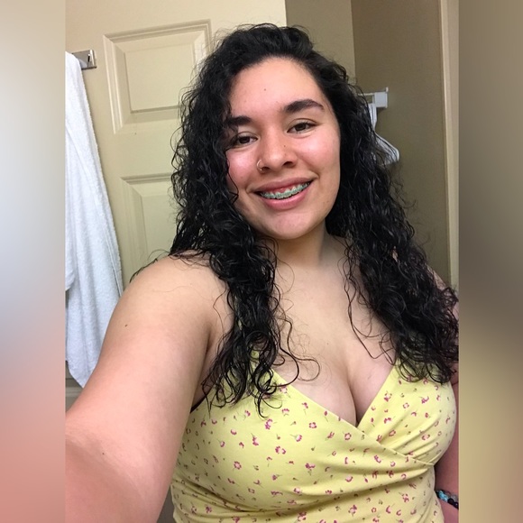 Meet your Posher, Josephine - Picture 2 of 3